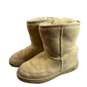 Vintage Ugg Australia Tan Suede With Rubber Sole Kids Size 13